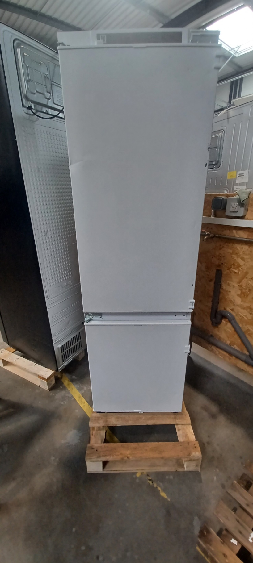 Acheter Réfrigérateur Samsung BRB26600EWW/EF État correct - 639,00 € Réfrigérateur Samsung BRB26600EWW/EF État correct - reconditionné disponible sur Murfy