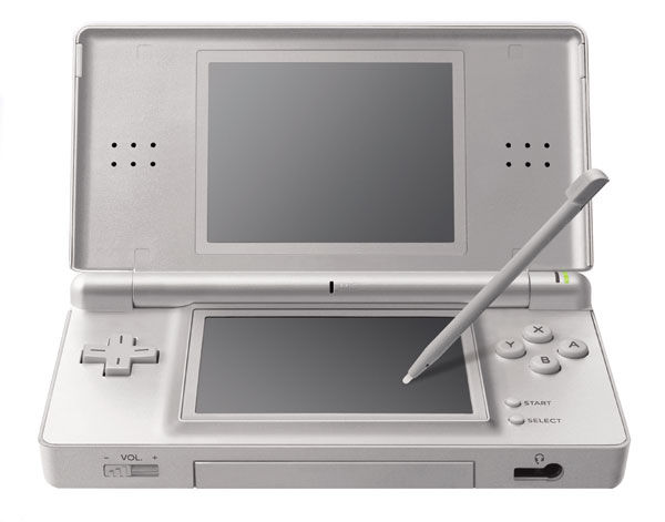 Console DS Lite, Argent - Bon état Bon état - Nintendo reconditionné disponible sur Pixmania