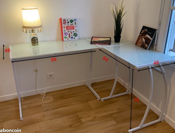 Bureau d'angle en verre