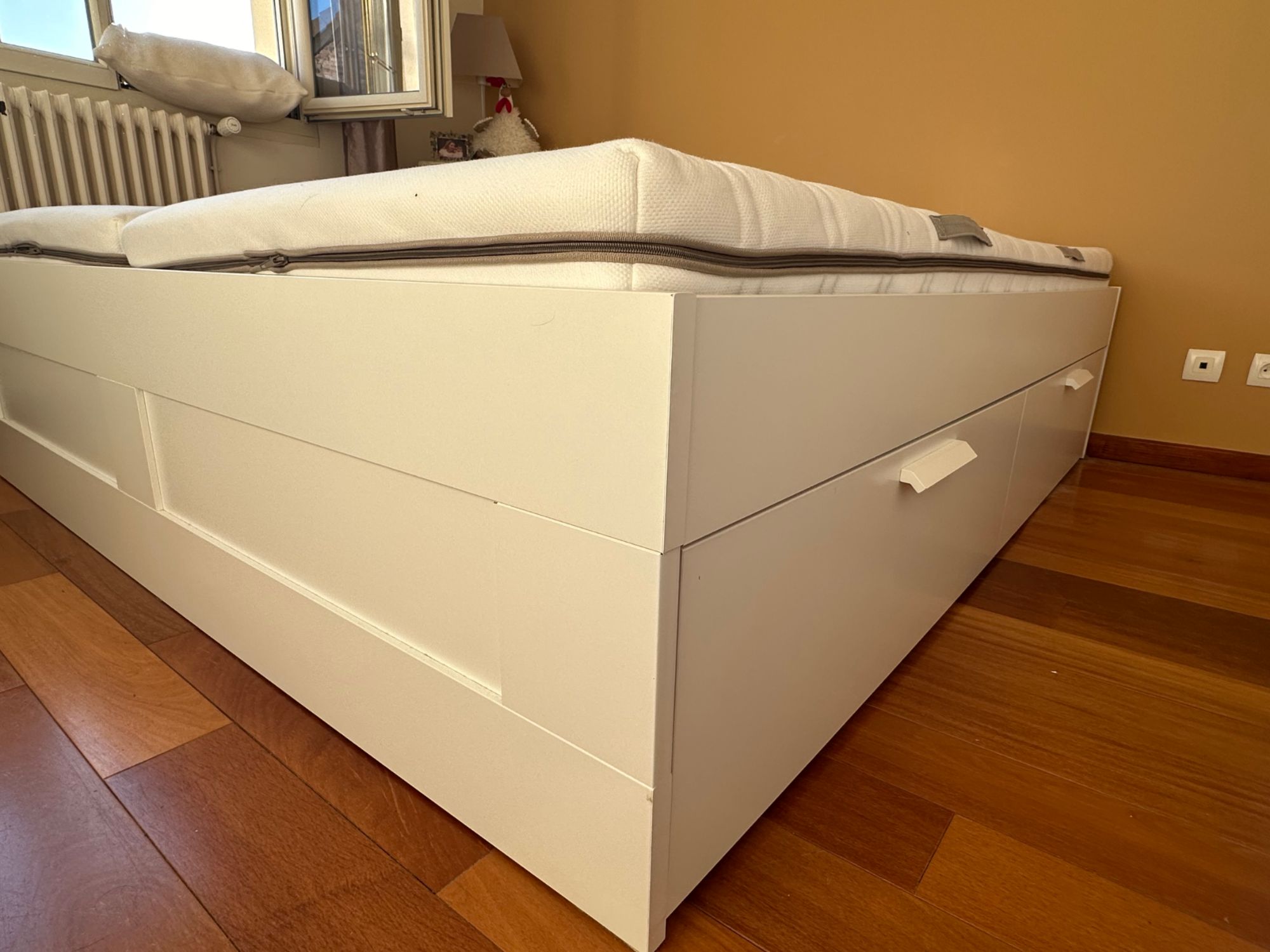 Acheter Lit brimnes IKEA 180*200 blanc avec rangement . Bon état - 180,00 € Lit brimnes IKEA 180*200 blanc avec rangement . Bon état - reconditionné disponible sur Rakuten