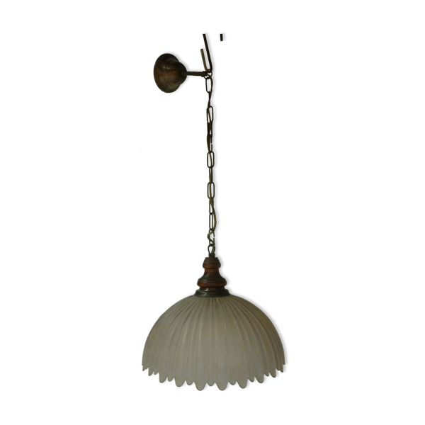 Suspension vintage coupe en verre opaline rose pale cannelée - Bon état sur Selency