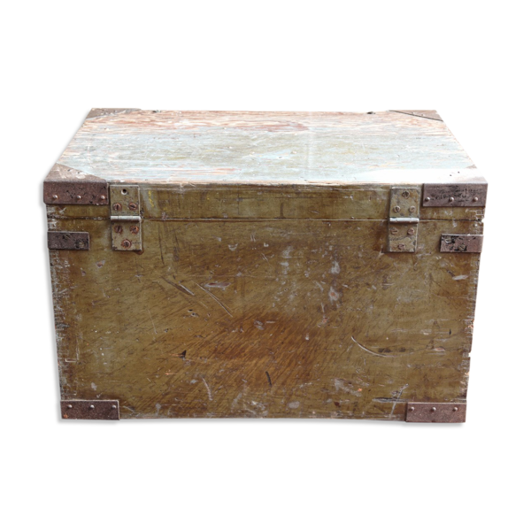 Table basse, caisse militaire en bois et métal Bon état -  reconditionné disponible sur Selency