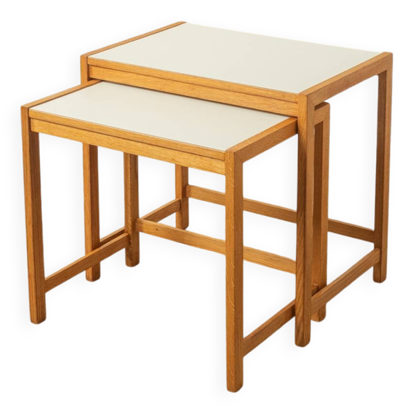 2 tables gigognes en chêne, années 1960 - Bon état sur Selency