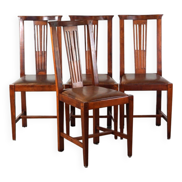 Ensemble de quatre chaises de salle à manger Art Nouveau en cuir de mouton avec cadres en bois et sièges en cuir - Bon état sur Selency