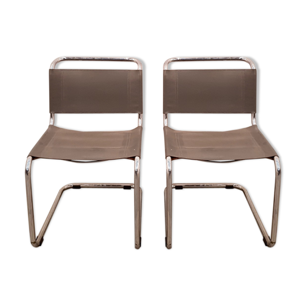 Paire de chaises en cuir