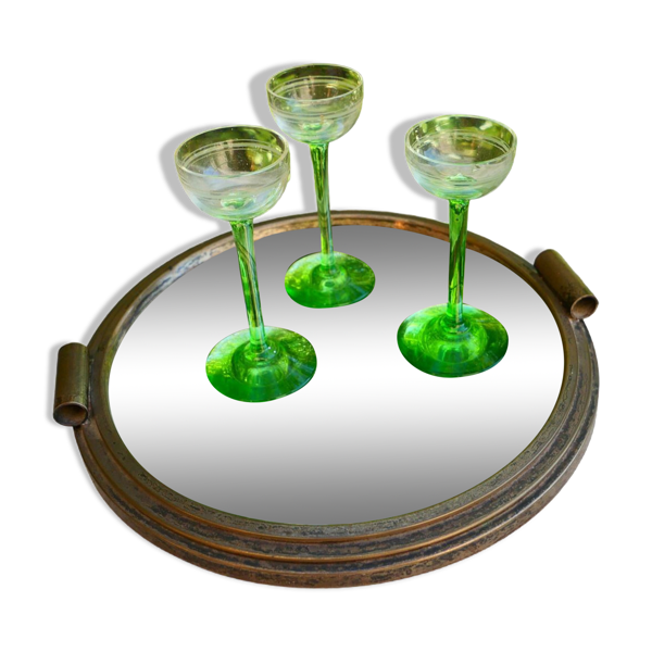 Trois coupettes à liqueur vintage