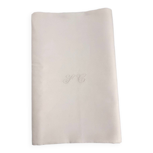 Grande nappe damassée marbrée 2m x 2m80 monogrammée SC - Bon état sur Selency