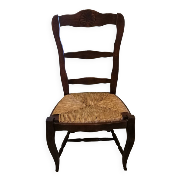 Ancienne chaise d'allaitement