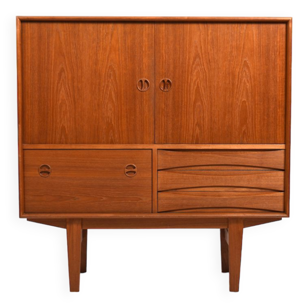 Cabinet en teck danois fin par N.C.Møbler Années 1960
