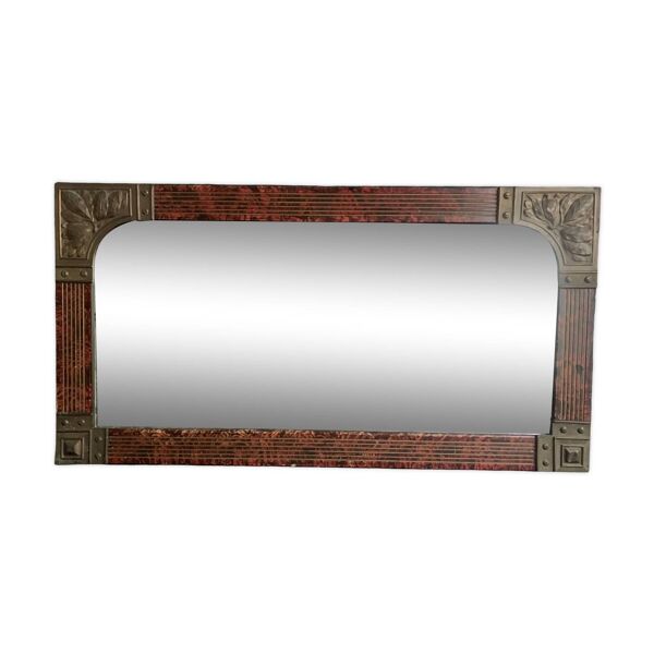 Miroir art nouveau peint à la main orné de laiton ciselé, miroir français au mercure des années 20 - Bon état sur Selency