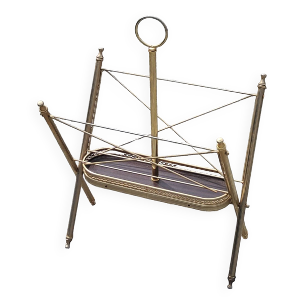 Porte-revue années 60 de style néo-classique en métal doré et acajou