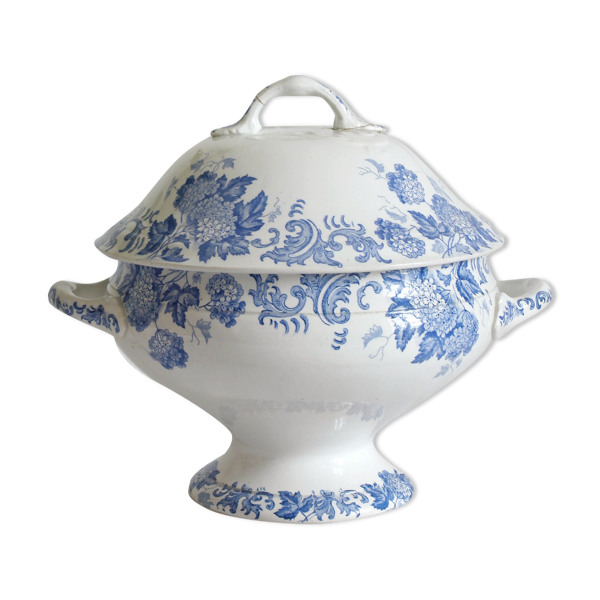 Soupière en terre de fer modèle ''Boule de neige'' Saint Amand et Hamage