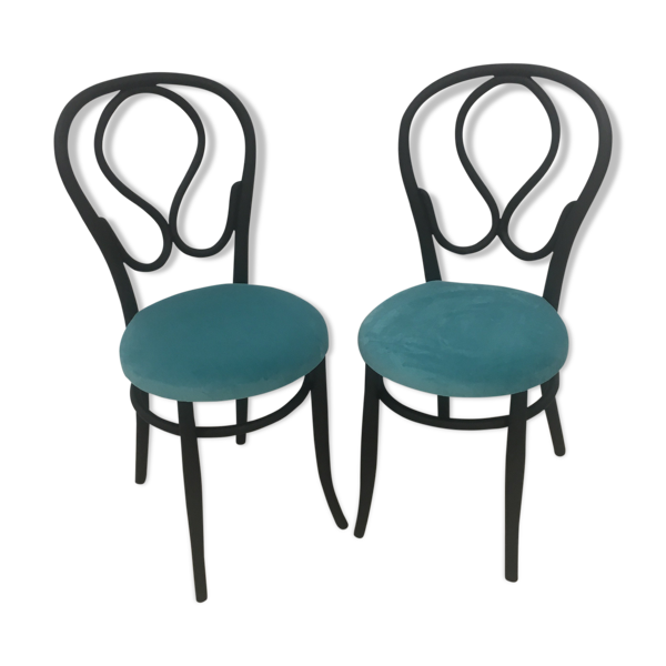 Lot de deux chaises relookées noir mat et velours curaçao