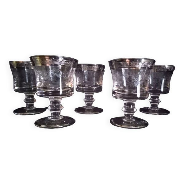 Lot de 5 verres gravés de Murano, à vin (ou à eau), bordure en argent - Bon état sur Selency