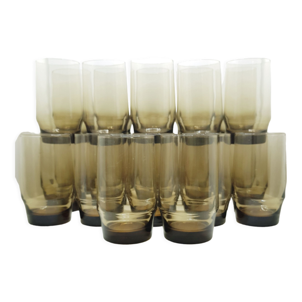 24 verres Hi-ball fumés du milieu du siècle - Bon état sur Selency