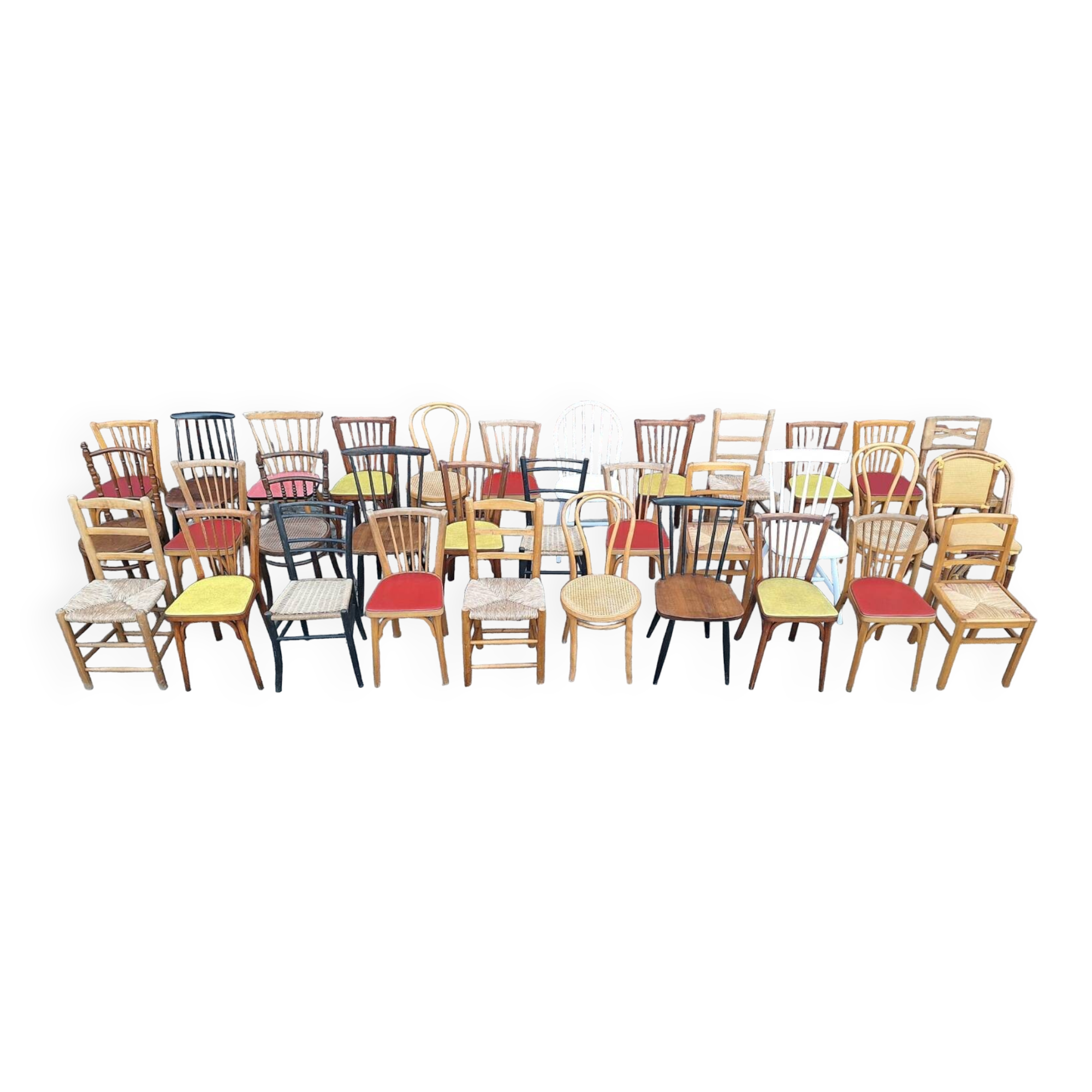 Lot de 33 Chaises Bistrot Vintage, Meubles Sièges Anciens