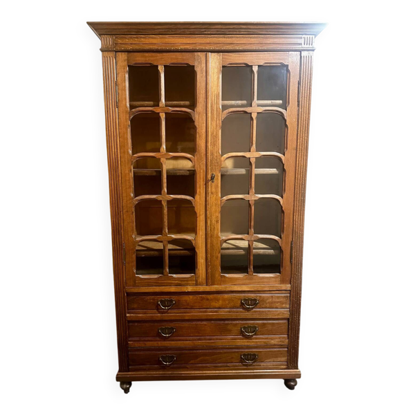 Bibliothèque vitrée en hêtre massif, années 1920