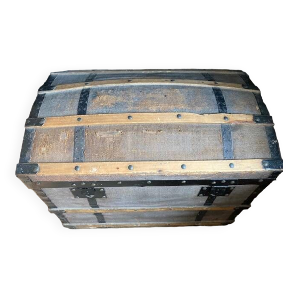 Malle bombée - Bon état sur Selency