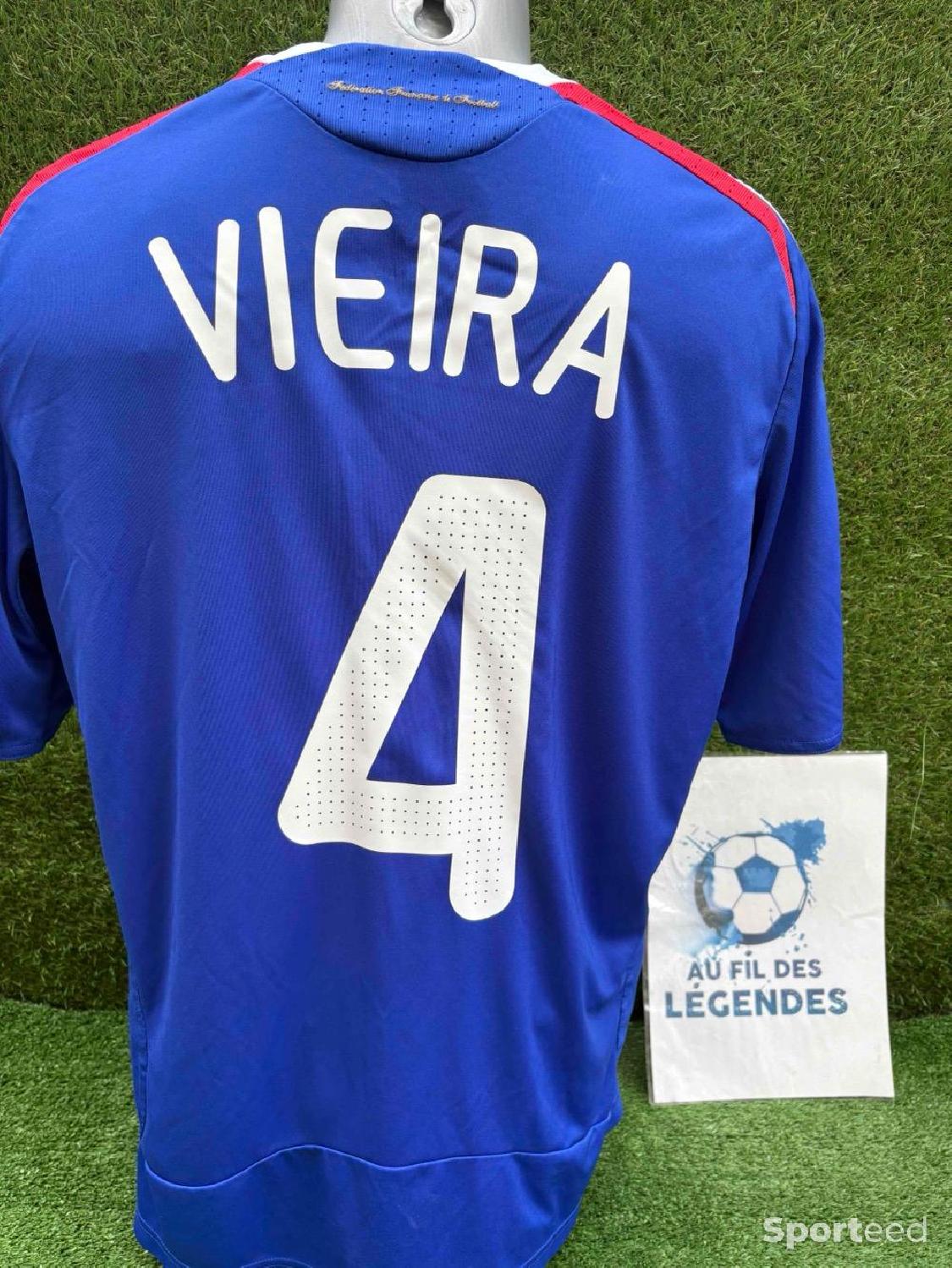 Acheter Maillot Vieira équipe de France Très bon état - 70,00 € Maillot Vieira équipe de France Très bon état - reconditionné disponible sur Sporteed
