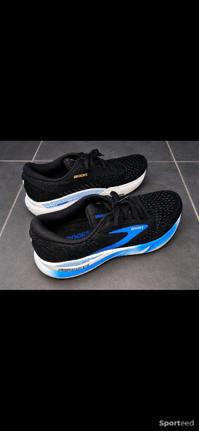 Acheter Chaussures de running Brooks Adrenaline GTS 24 Très bon état - 60,00 € Chaussures de running Brooks Adrenaline GTS 24 Très bon état - Brooks Brothers reconditionné disponible sur Sporteed